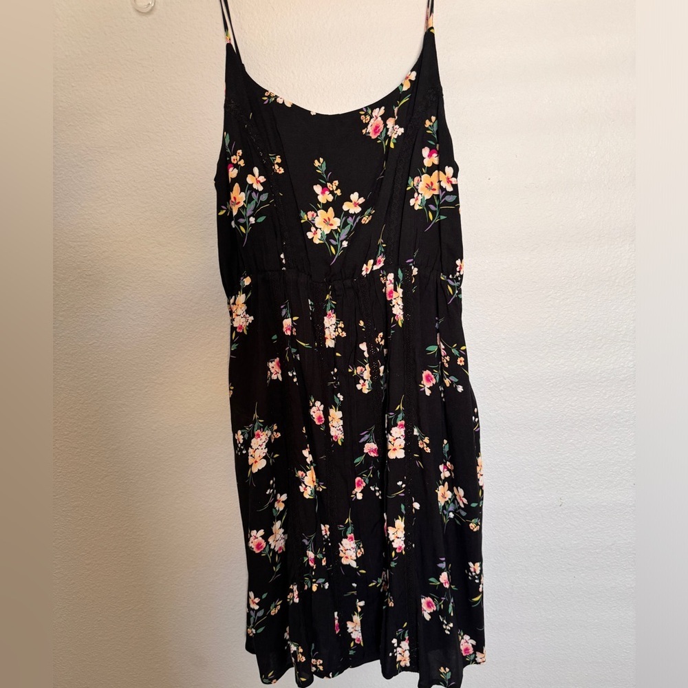 Collective Concepts Floral Black Dress with crochet lace trim Size Small